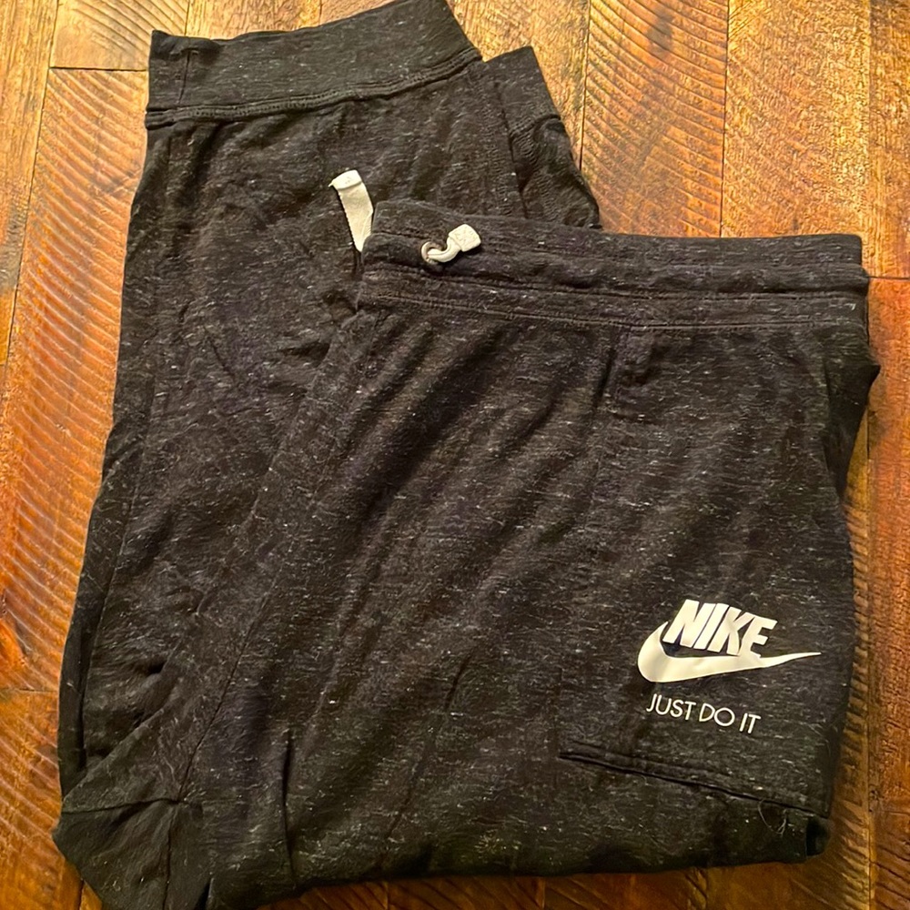 Nike capri joggers, gray 2XL